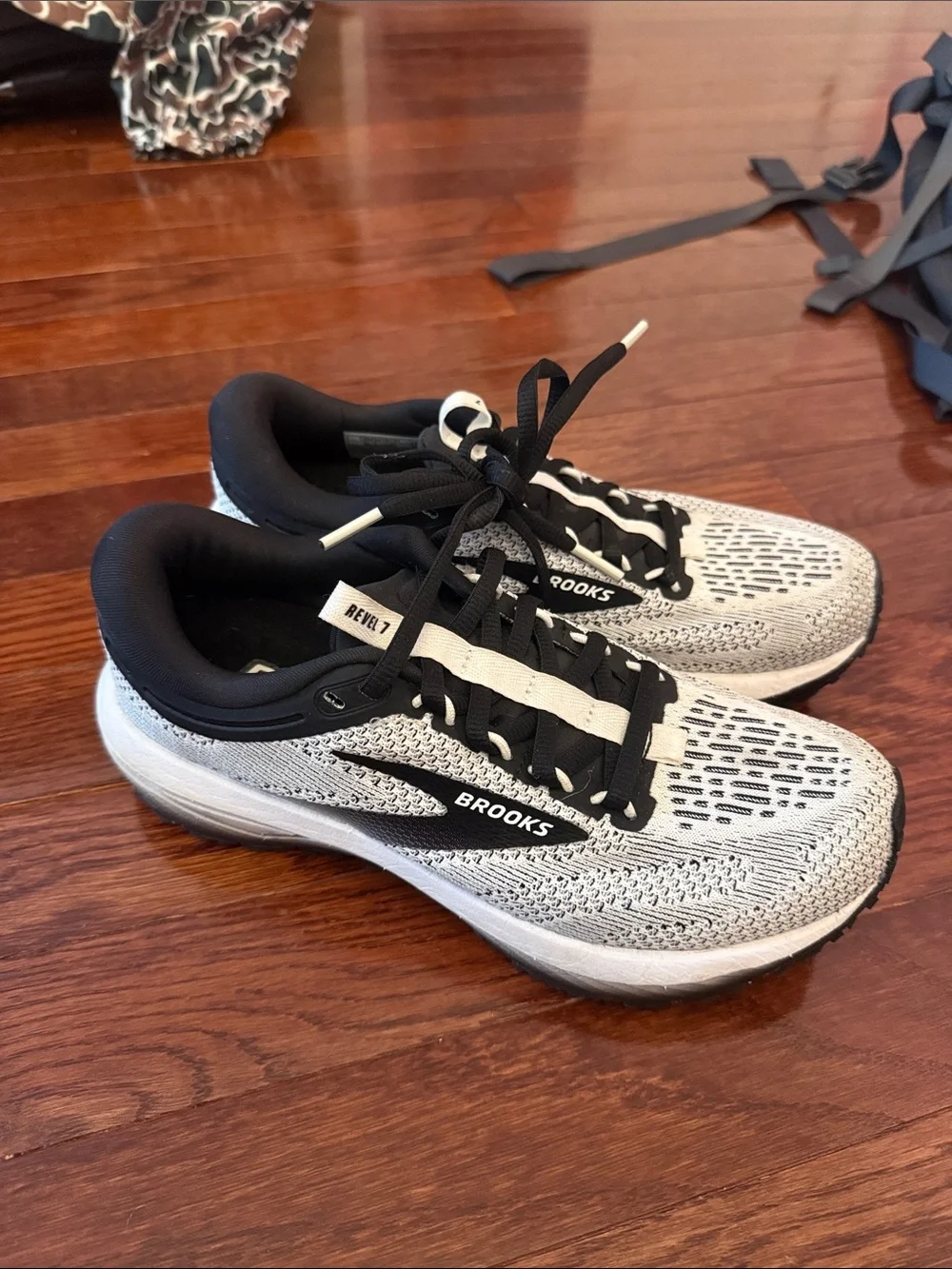 Brooks Men's Running Shoes - White and Black